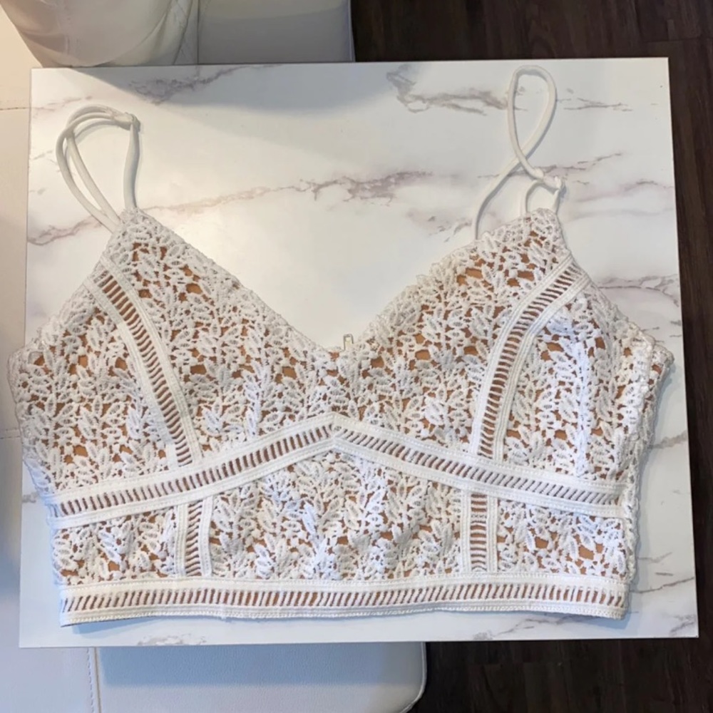 lace crop top